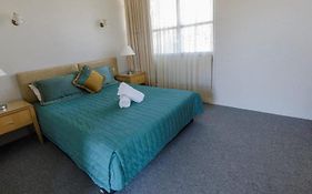 Lochinvar Hotel Motel